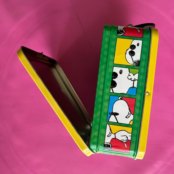 Snoopy Lunchbox- Blue and Yellow - Picture 4 of 7